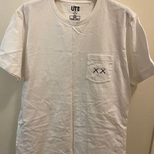 Uniqlo x Kaws x Sesame Street white M size T-shirt